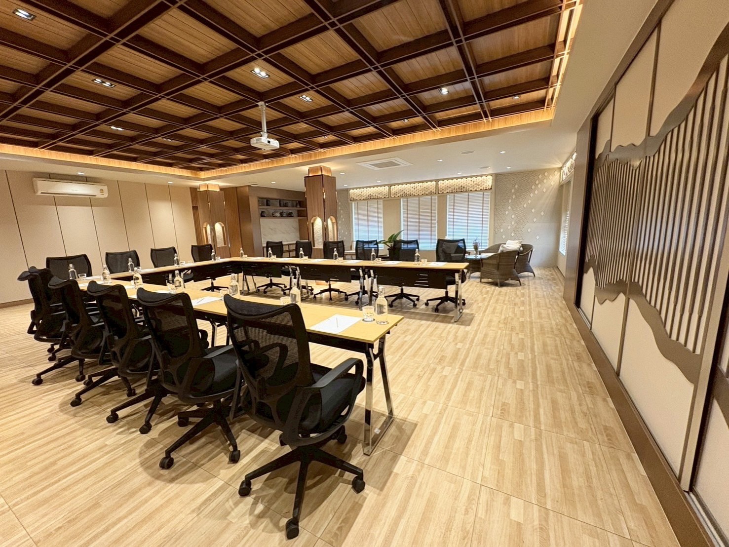 Wanalee Meeting Room