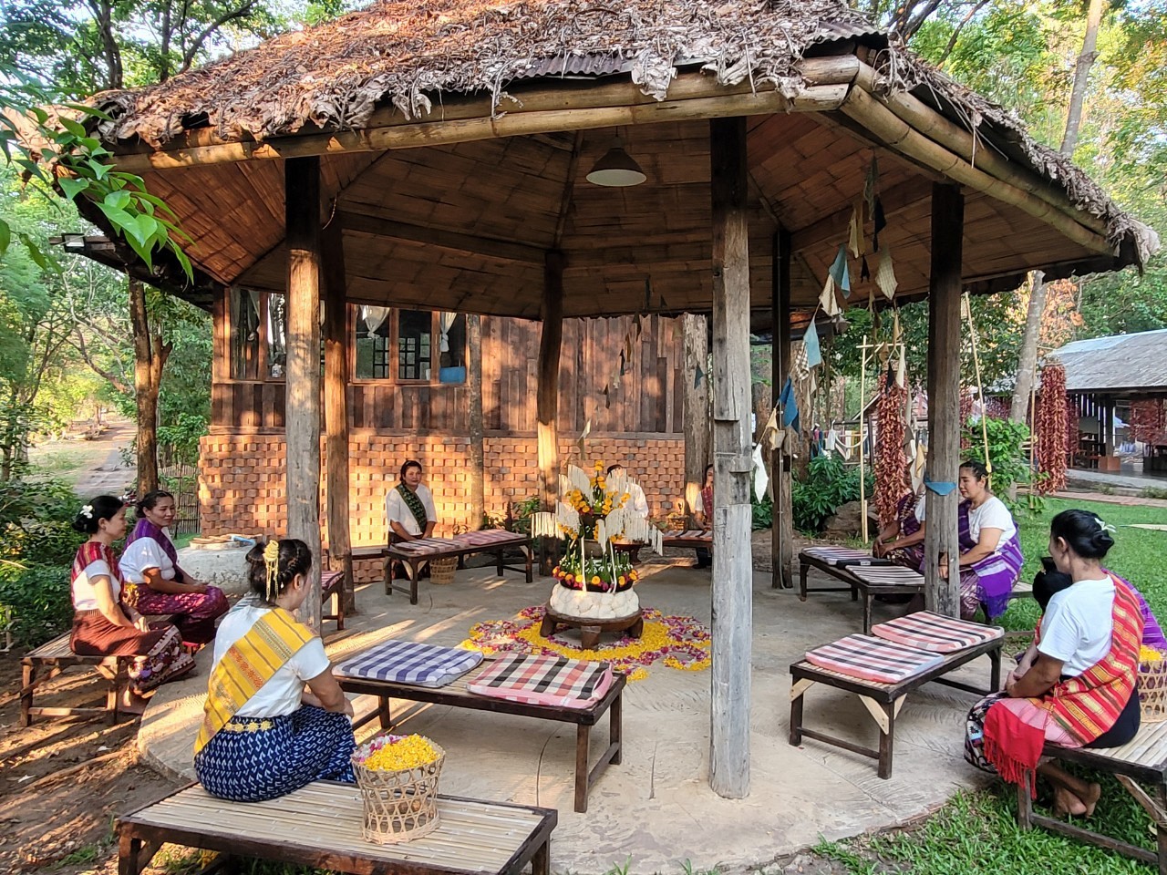 อีสานพาแลง