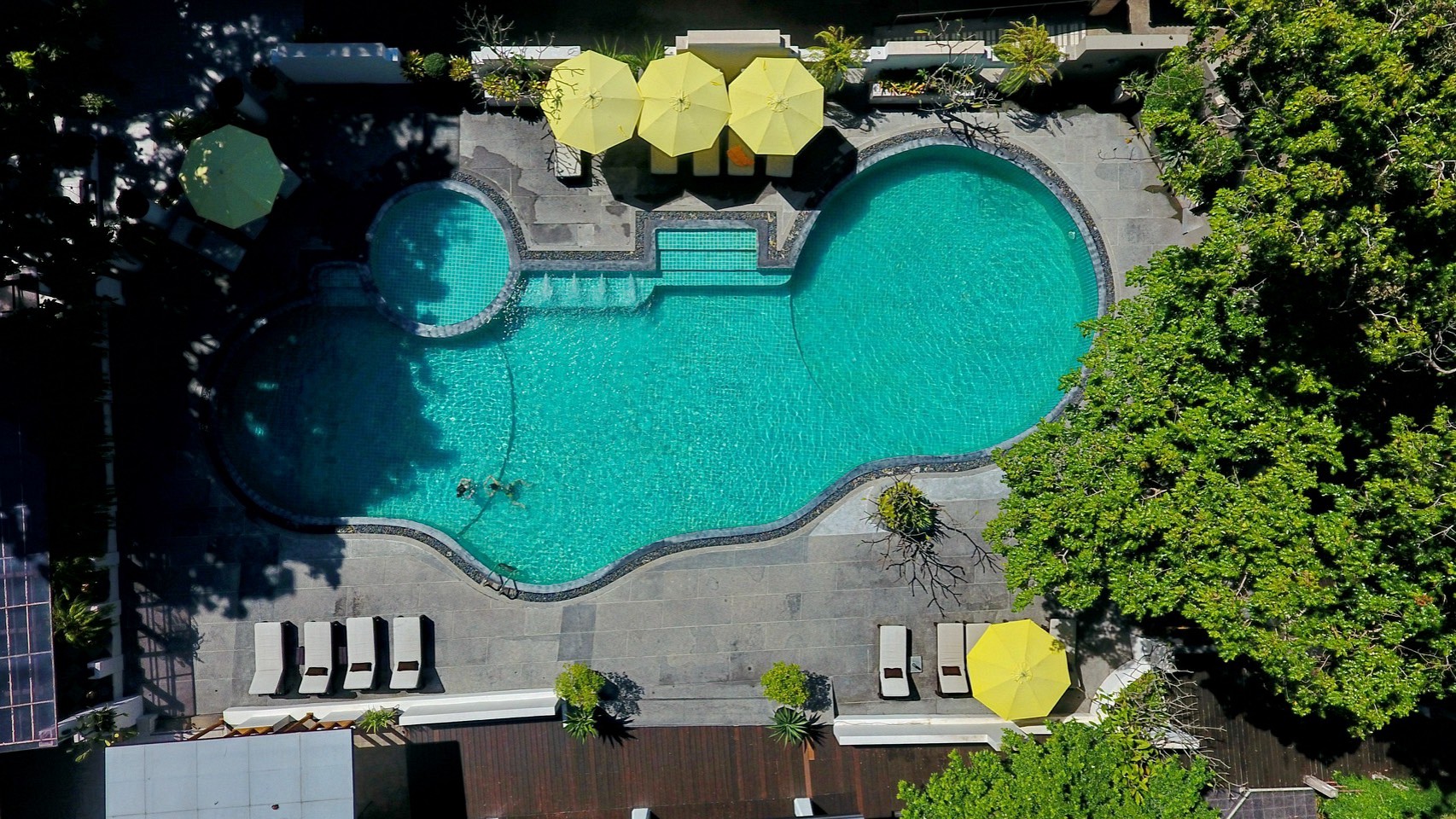 Facilities & Experiences