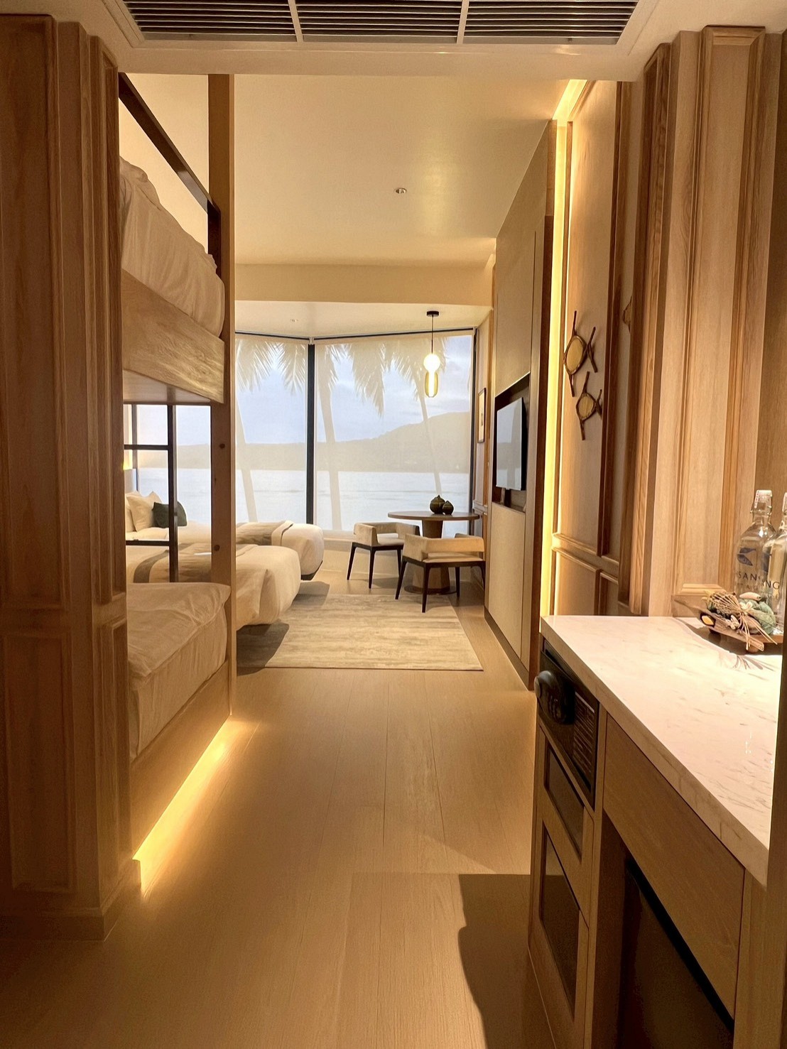 Family Twin Room With River View