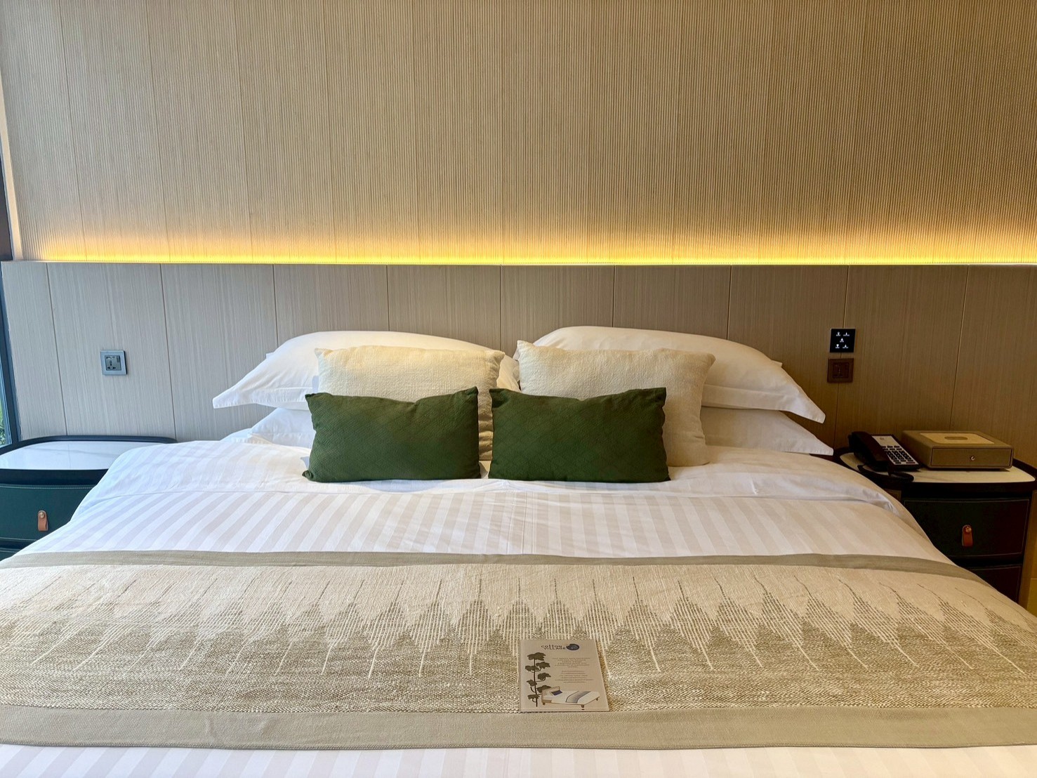 Family King Room With River View