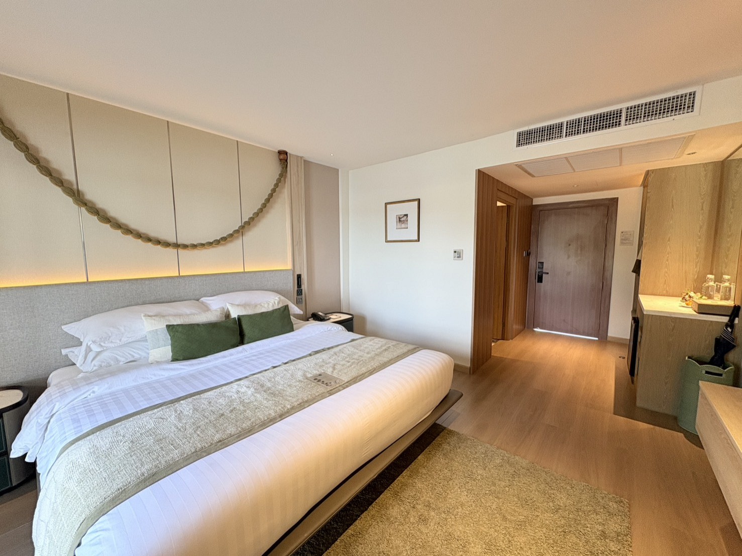 Superior King Room With River View