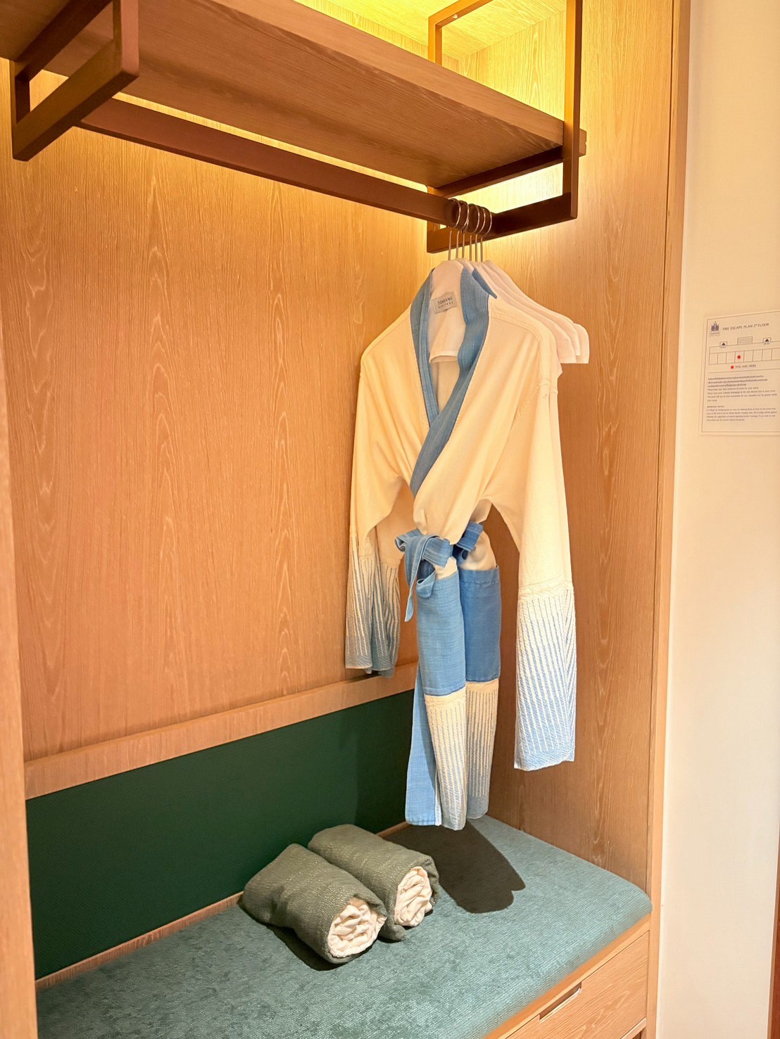 Superior Hollywood Room With River View